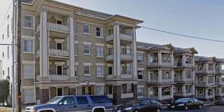 The Kensington Gallery 33