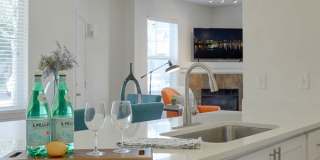 Sunfield Lakes Apartments Gallery 5