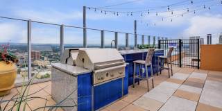 800 Tower City Club Apartments Gallery 27