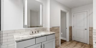 Riverwalk North Gallery 22