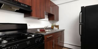 500 West Belmont Gallery 4