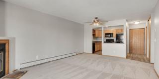 Summer Creek Apartments Gallery 12