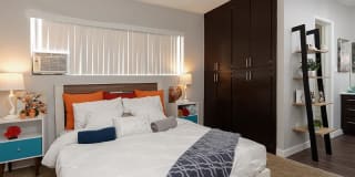 The Atrium Gallery 32