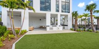 Laguna Gardens Gallery 18