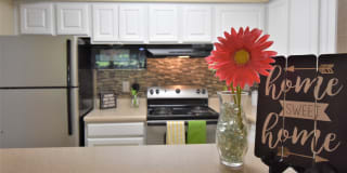 Pinnacle Woods Apartment Homes Gallery 5