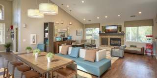 Echo Ridge at North Hills Gallery 15