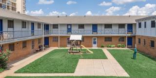 Brigadoon Apartments Gallery 27