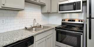 Melrose Place Gallery 8