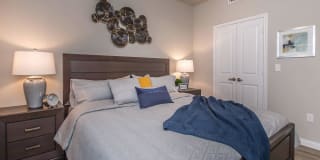 Hunters Crossing Gallery 9