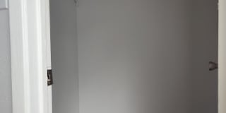 TEN02 TEN02 Gallery 4
