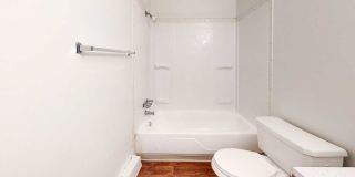 Kendall Manor Apartments Gallery 5