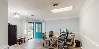 Luxe at Raleigh Apartments Gallery 27