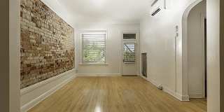 The Kensington Gallery 10