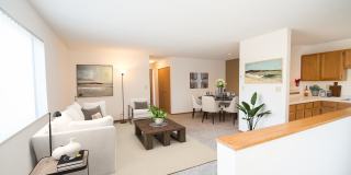 Lexington Apartments & Townhomes Gallery 2