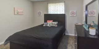 The Onyx at 3211 Gallery 25