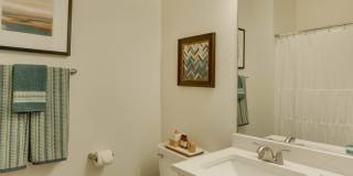 Sunfield Lakes Apartments Gallery 11