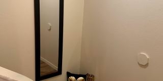 Regis Square Gallery 30