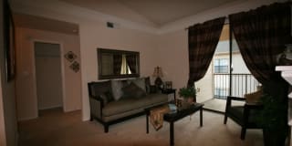 La Valencia Gallery 2