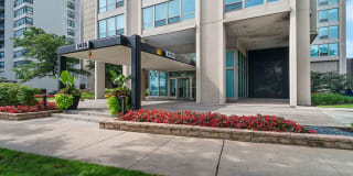 3450 North Lake Shore Drive Gallery 9