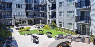 RiverHaus Gallery 42