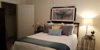 Mayfair West End Gallery 5