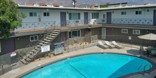 Luxe at Burbank Gallery 17