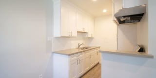 11424-11428 Killion St Gallery 5