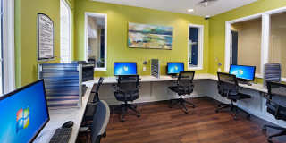Lakeshore at Hampton Center Gallery 11