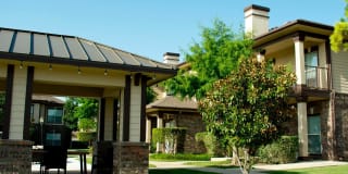 Estate Villas at Krum Gallery 70