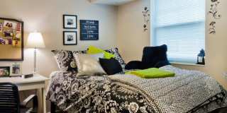 West Grand Avenue - Student Housing Gallery 12