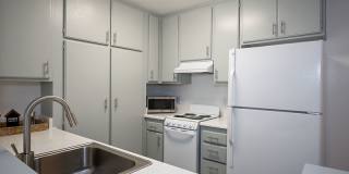 Senior Housing 55+ - Heritage Village Anaheim Gallery 6