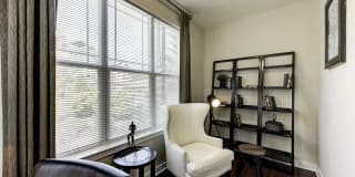 River Oaks Gallery 11