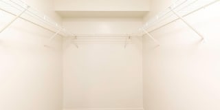 Lakeside Village Gallery 15