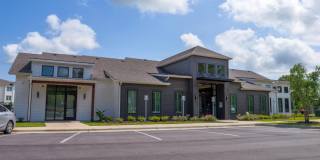 The Flats at East Bay Gallery 10