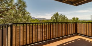 Uptown Square Apartments Gallery 15