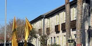 Inglewood Village Apartments Gallery 16