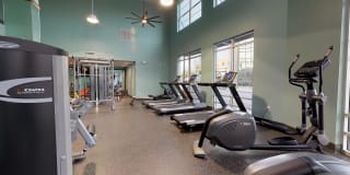 Yugo Greenville Uptown - Student Housing Gallery 85