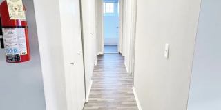 River Annex Apartments - Student Housing Gallery 8