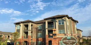 Cross Creek Village Gallery 10