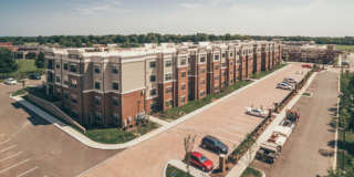 3343 Memorial Gallery 37