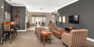 100 West Chestnut Apartments Gallery 26