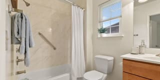 Gateway Apartments Gallery 24