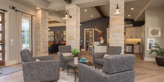 Hunters Crossing Gallery 16