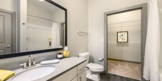 RiverHaus Gallery 12