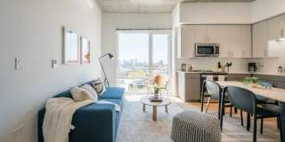 Post Chicago Gallery 44