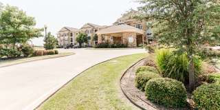 Senior Housing - Emory Senior Living Apartments Gallery 44