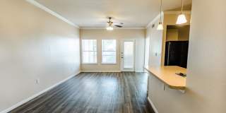 Senior Housing - Emory Senior Living Apartments Gallery 4