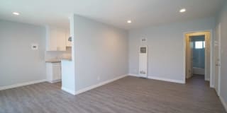 11424-11428 Killion St Gallery 12