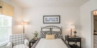 Garden District Gallery 16