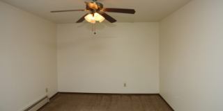 Fox River Bluff Apartments Gallery 34